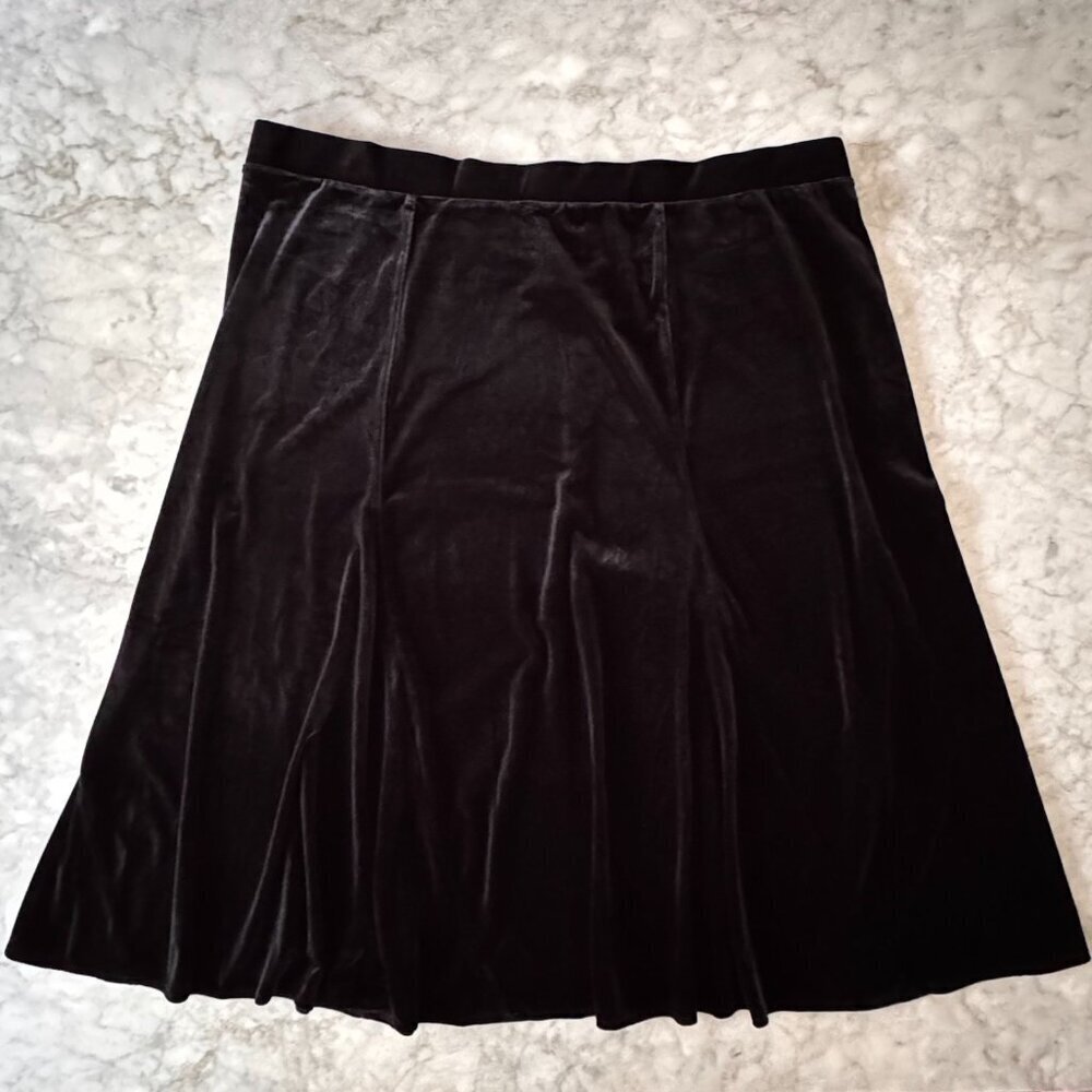 Women’s Black Velvet A-Line Skirt Size 22/24 Plus Size Holiday Party Whimsigoth - Picture 1 of 5